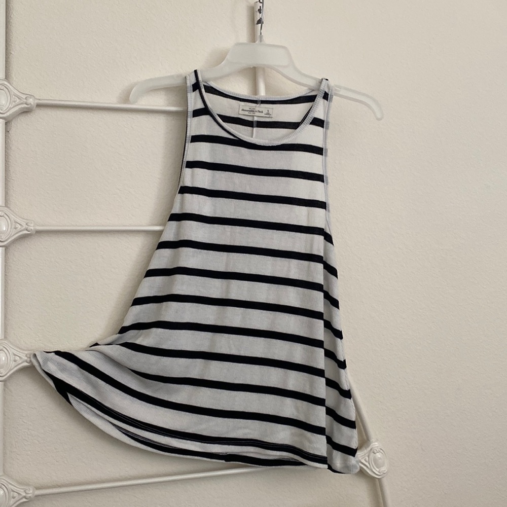 Abercrombie & Fitch Tan Top Black & White Ribbed Over-Sized SZ S NWOT